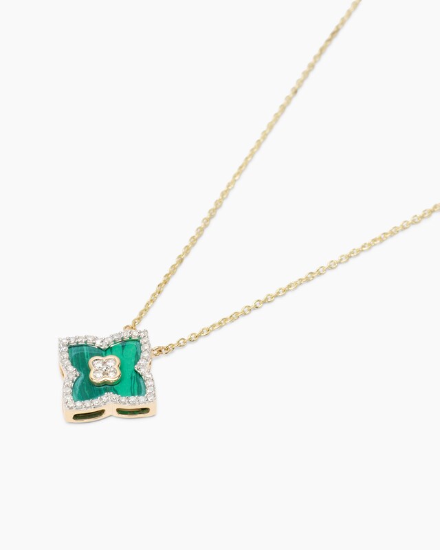 Anhänger mit Malachit an Kette