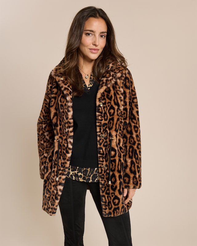 Kurzmantel aus Welpelz mit Tunnelzug