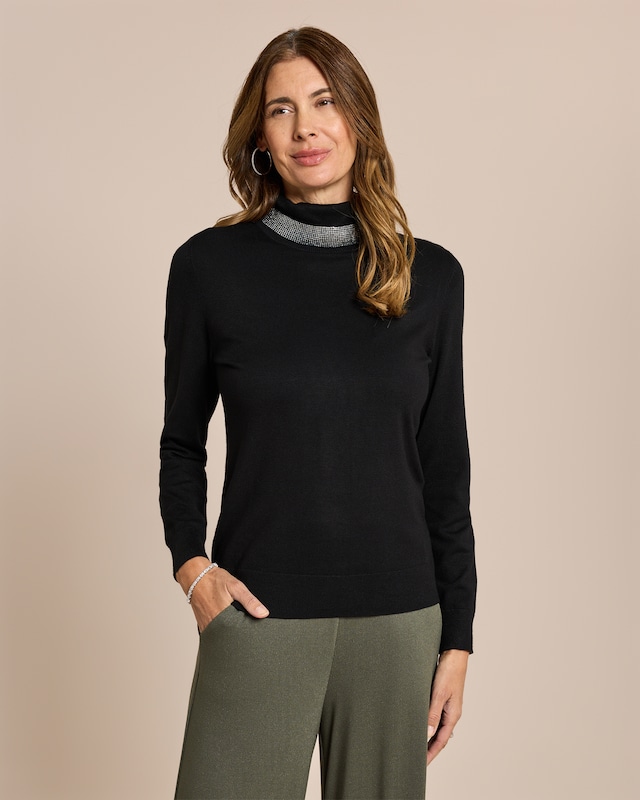 Rollkragenpullover mit Steinen