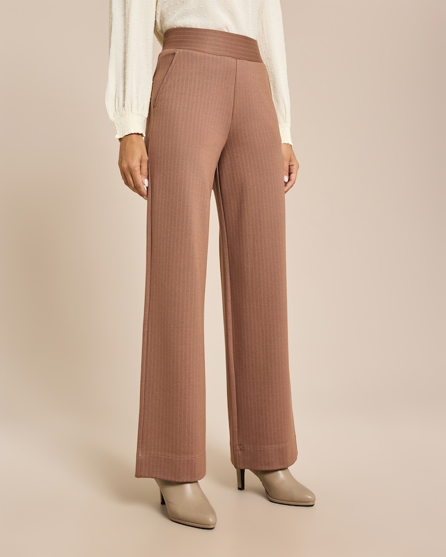 Marlenehose mit Nadelstreifen