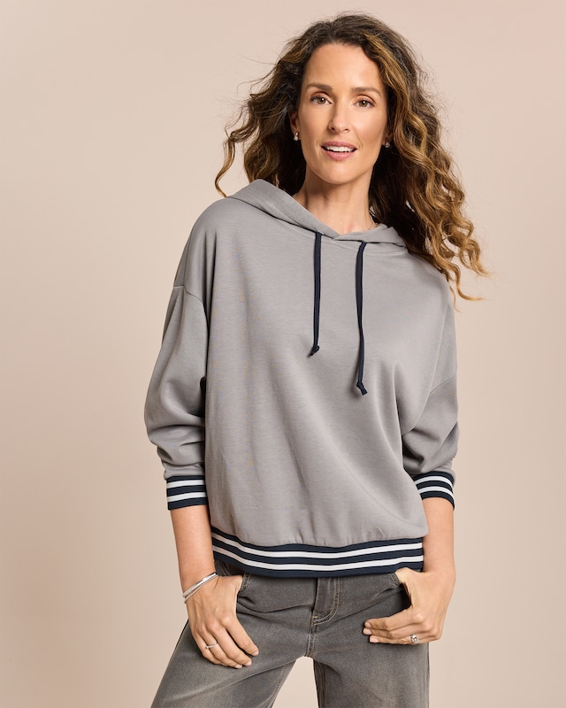 Pullover mit Kapuze