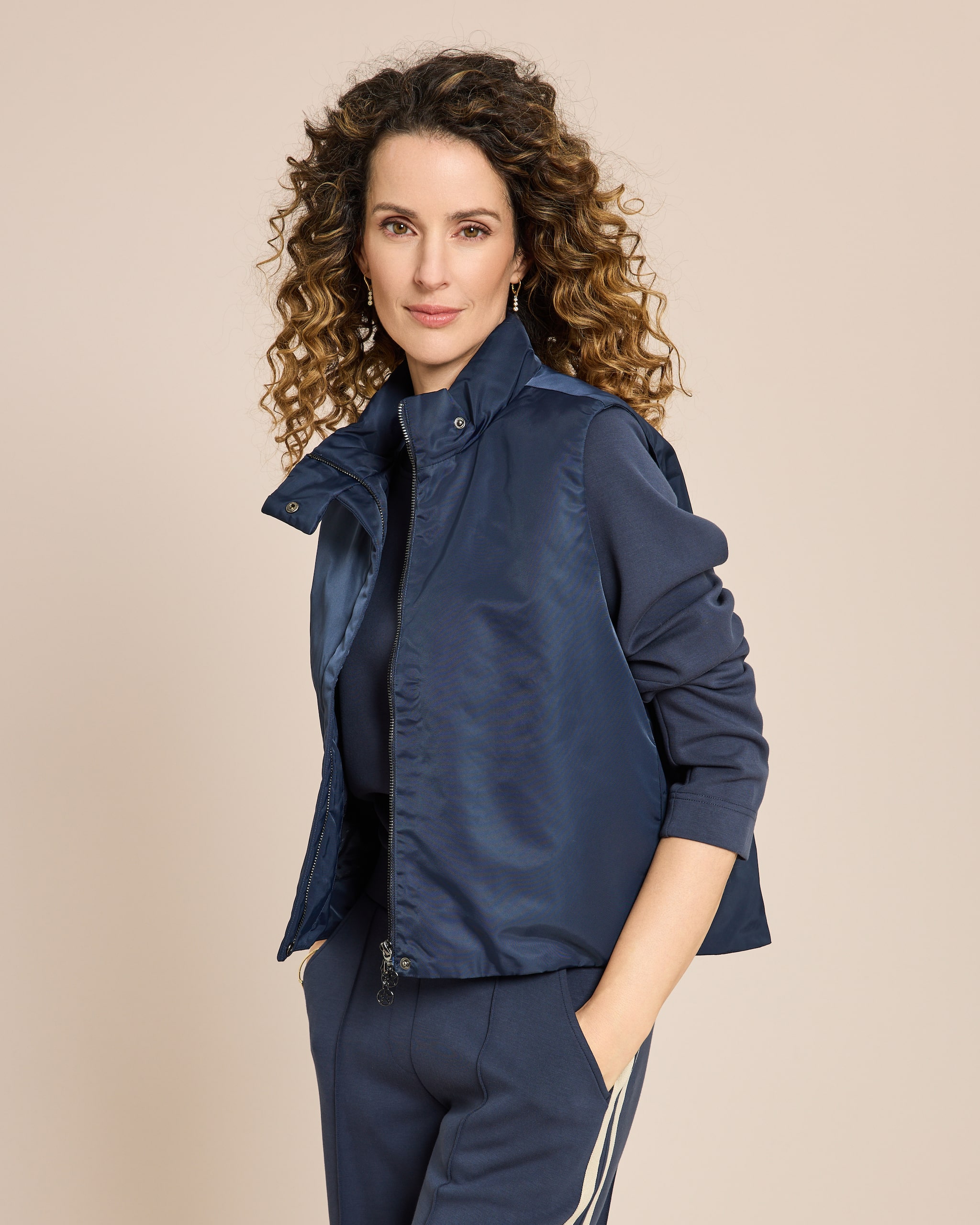 Produktabbildung für Blouson-Weste leicht wattiert