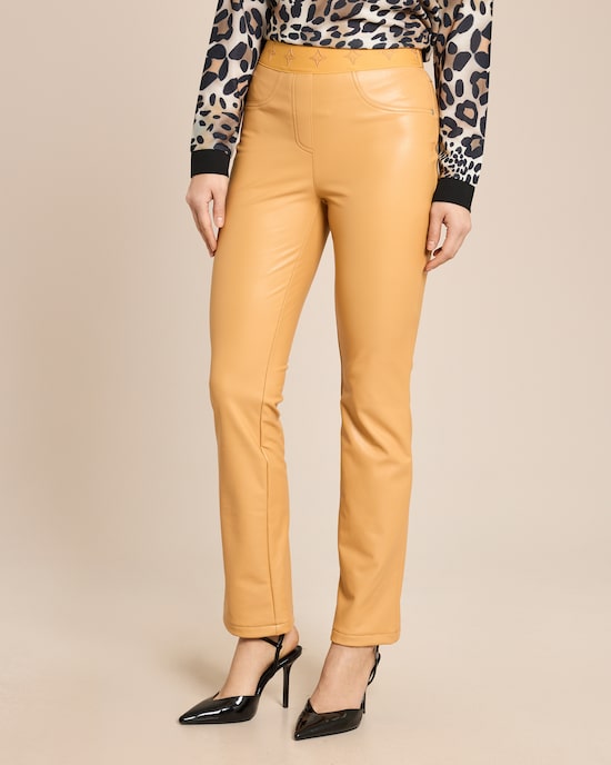 Produktabbildung für Bootcut-Hose aus Lederimitat