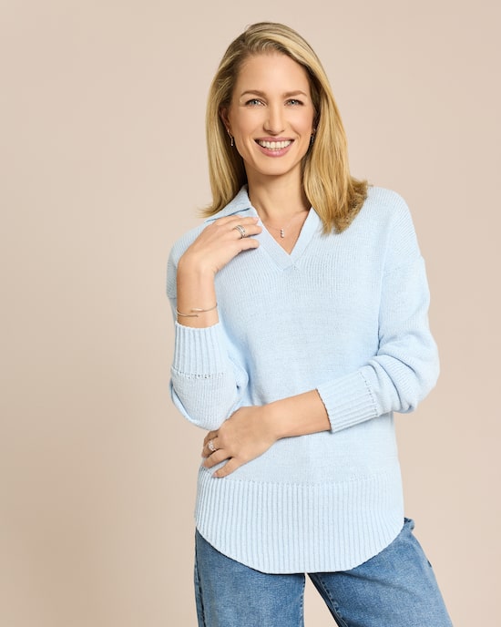 Produktabbildung für Pullover mit V-Ausschnitt