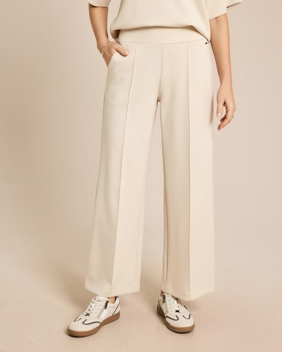 Produktabbildung für Soft Sweat Hose leicht verkürzt