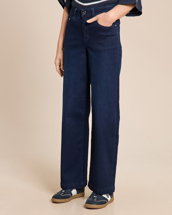 Produktabbildung für Jeanshose weiter Beinverlauf