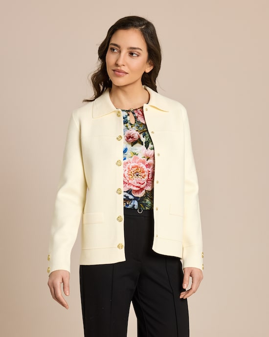 Produktabbildung für Strickblazer mit Rosenknöpfe