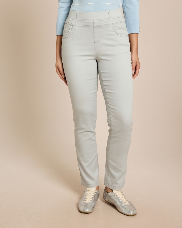 Straight Leg Modern Denim Super Stretch