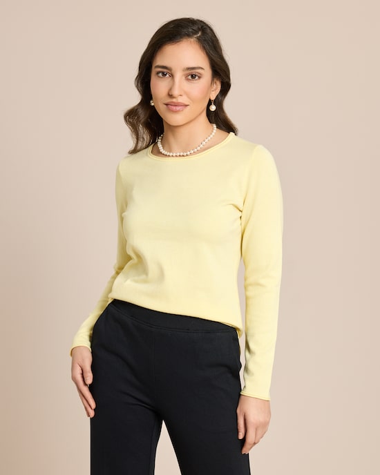 Produktabbildung für Pullover mit abgerundetem Saum