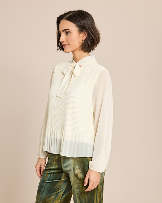 Produktabbildung für Schluppenbluse mit Plissee