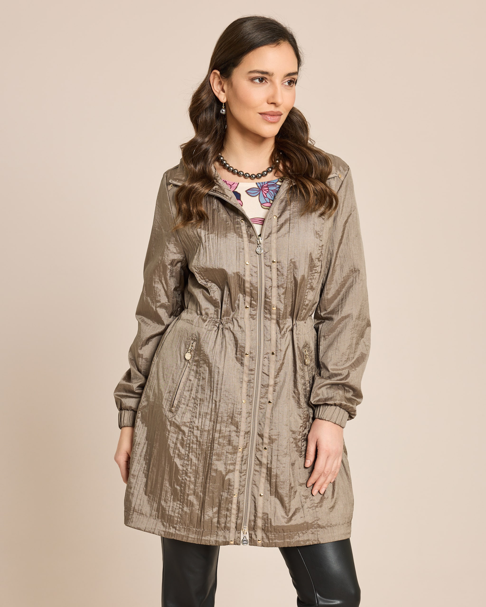 Produktabbildung für Longjacke in Crinkle-Optik