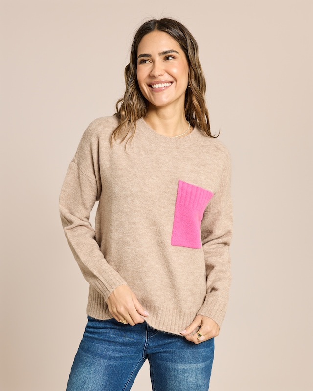 Pullover mit farbiger Brusttasche