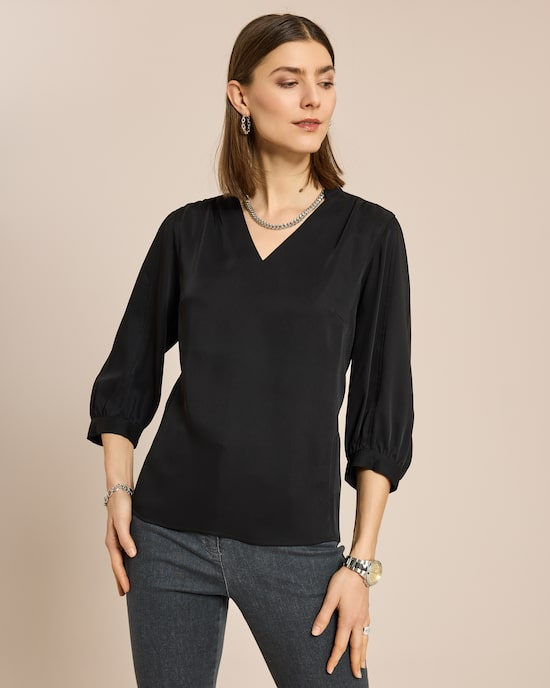 Produktabbildung für Blusenshirt mit V-Ausschnitt