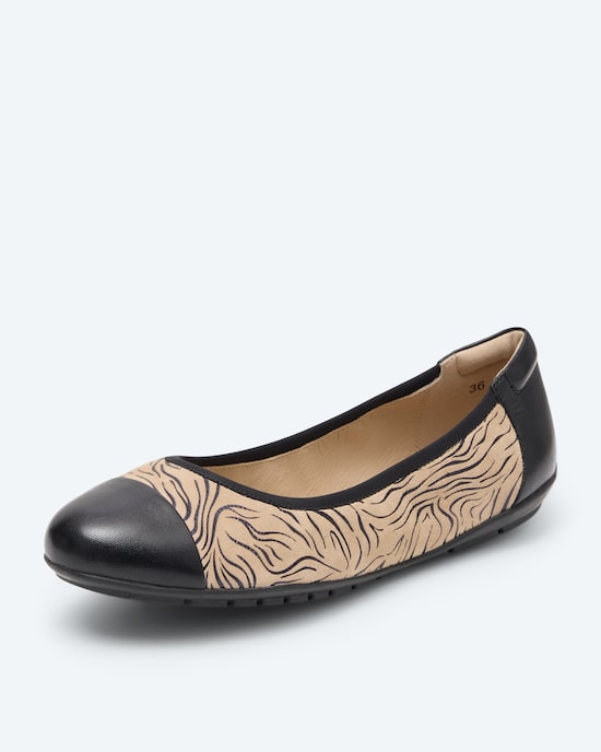 Produktabbildung für Ballerina mit Zebramuster