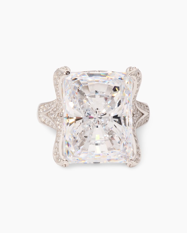 Ring mit Zirkonia