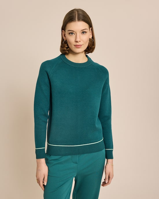 Produktabbildung für Pullover mit Kontrastdetail