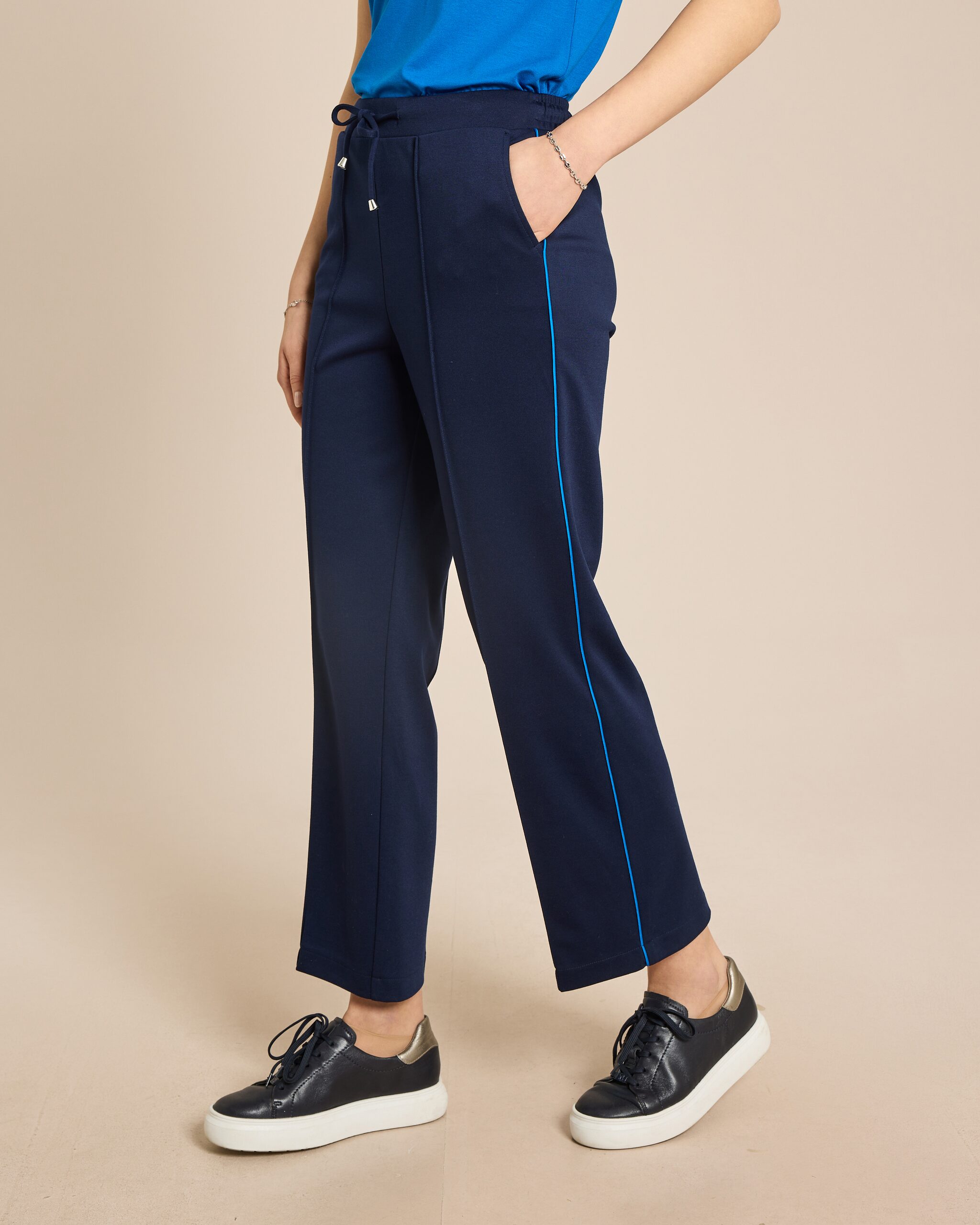 Produktabbildung für Jersey Hose mit Paspeldetails