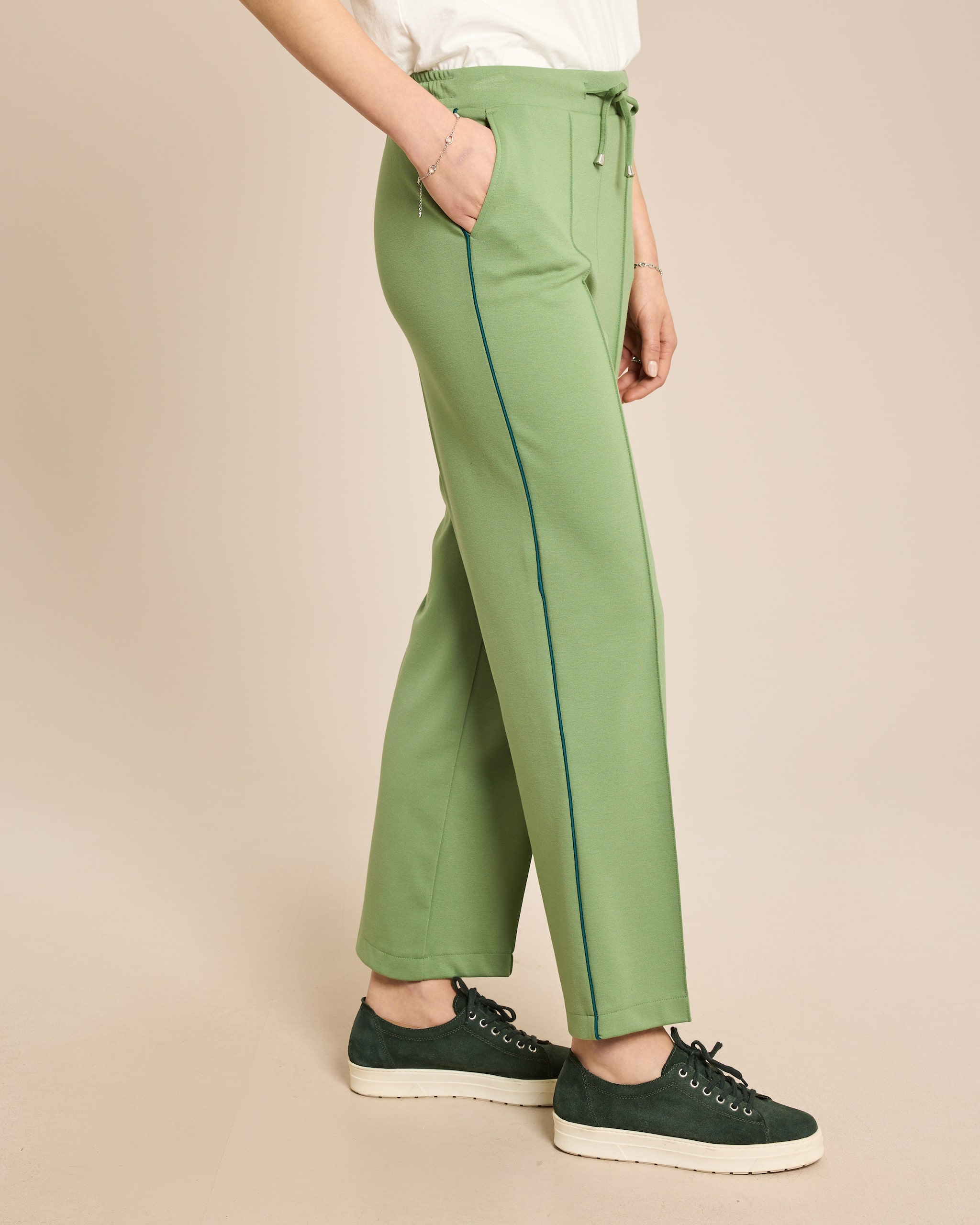Produktabbildung für Jersey Hose mit Paspeldetails