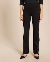 Produktabbildung für Hose mit leicht ausgestelltem Bein