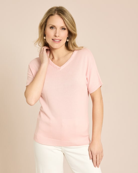 Produktabbildung für Strickshirt mit Flechtdetail