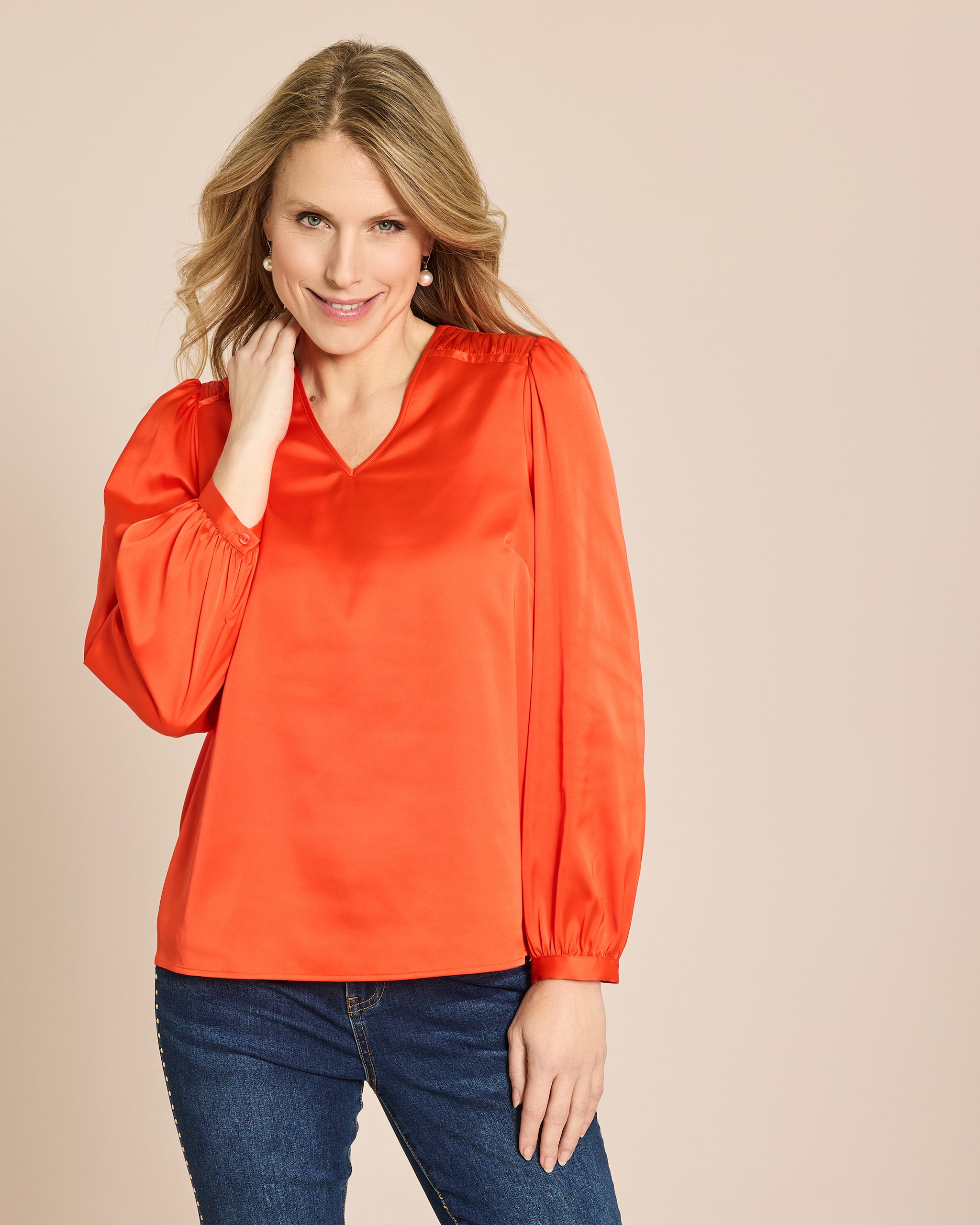 Produktabbildung für Bluse in Satin-Optik