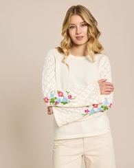 Produktabbildung für Pullover mit Blumenstickerei