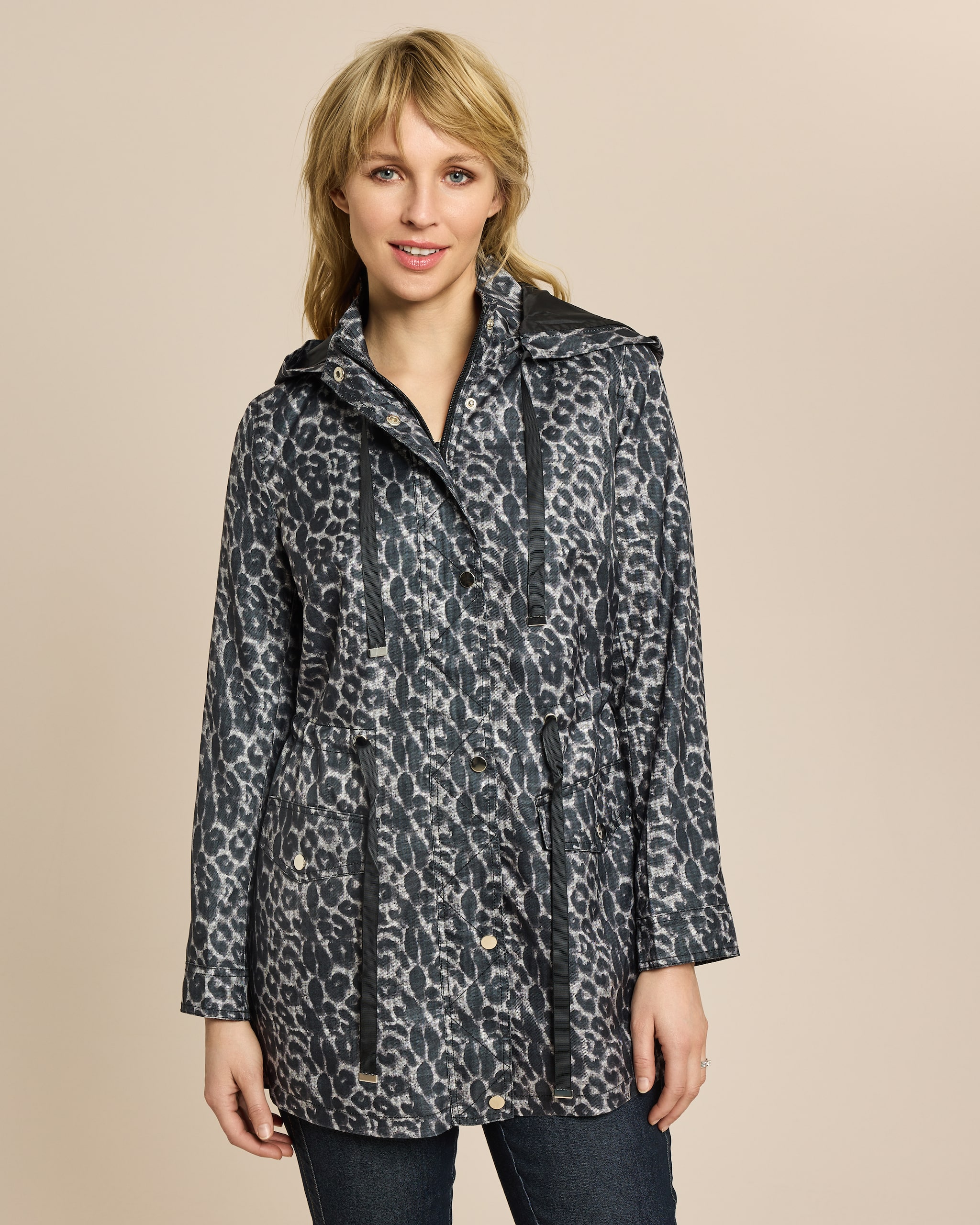 Produktabbildung für Parka mit Leodruck
