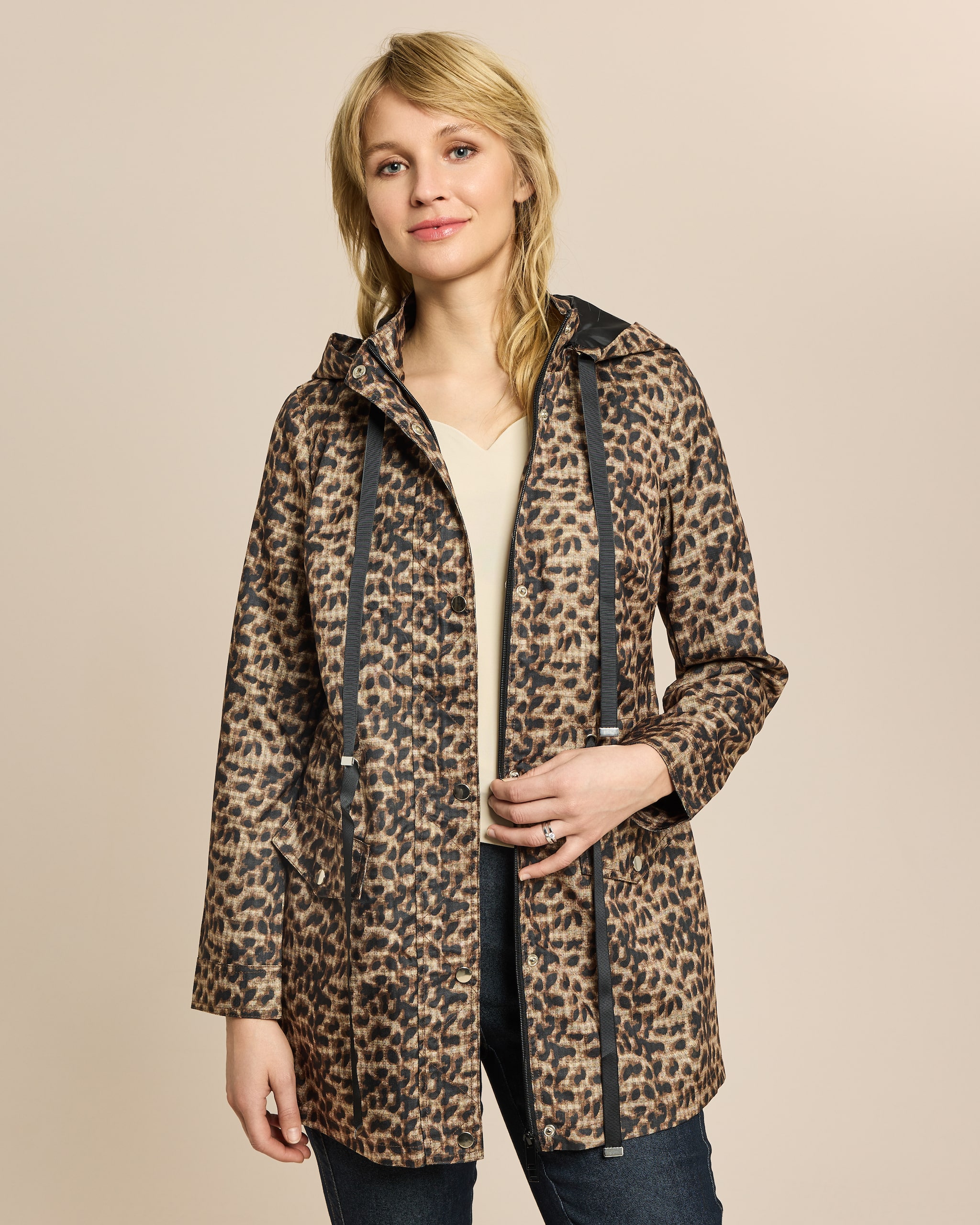 Produktabbildung für Parka mit Leodruck