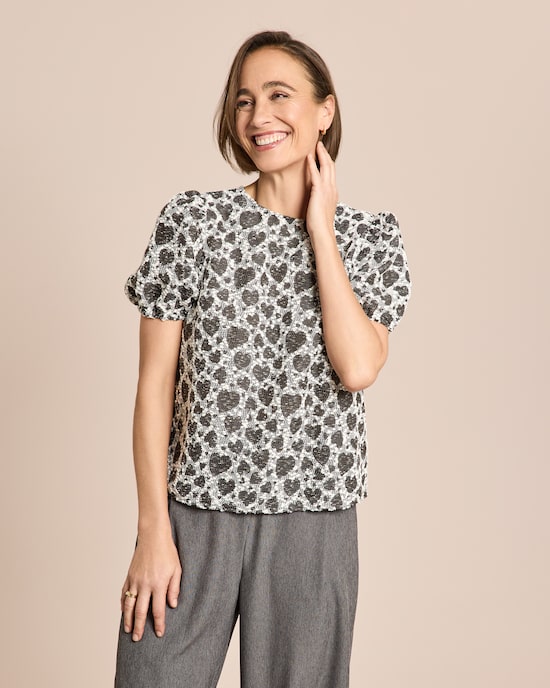 Produktabbildung für Bluse aus Strukturstoff in Herz-Optik