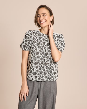 Produktabbildung für Bluse aus Strukturstoff in Herz-Optik
