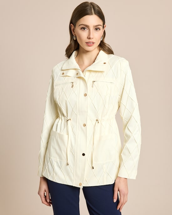 Produktabbildung für Jacke in Karo-Struktur mit Ziernähten