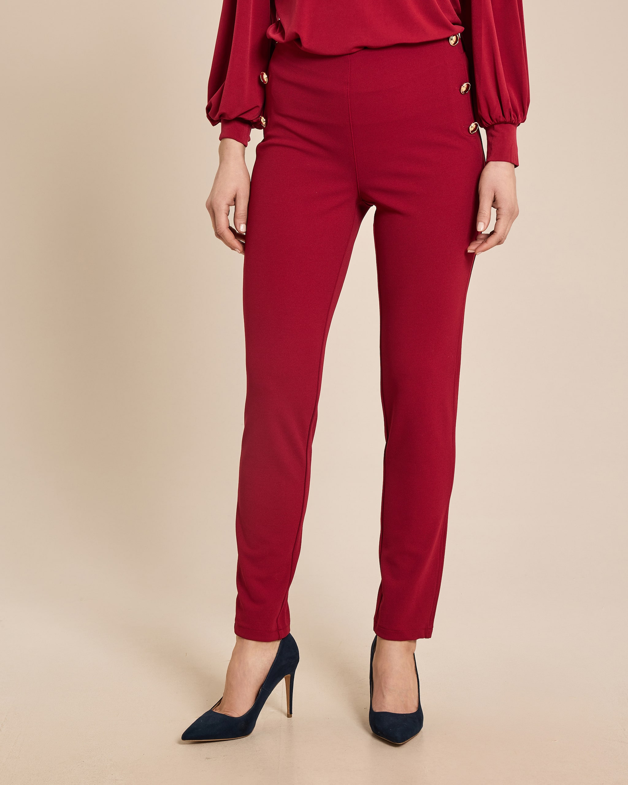 Produktabbildung für Crêpe Hose mit Knopfdetails