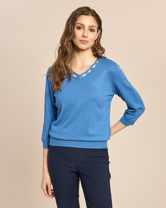 Produktabbildung für Pullover mit dekorativem V-Ausschnitt