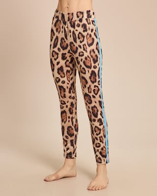 Produktabbildung 2 für Hose in Veloursoptik mit Jaguar Print