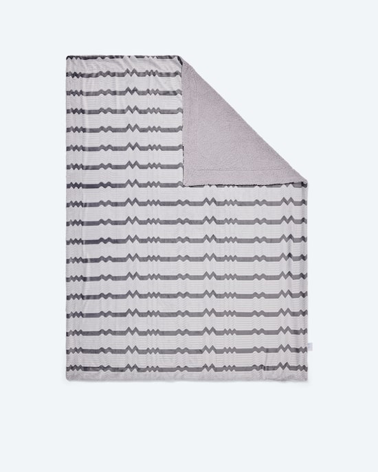 Produktabbildung für Wendedecke in Lammfell-Jacquard-Optik