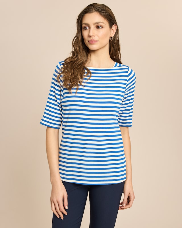 Shirt mit elegantem U-Boot-Ausschnitt