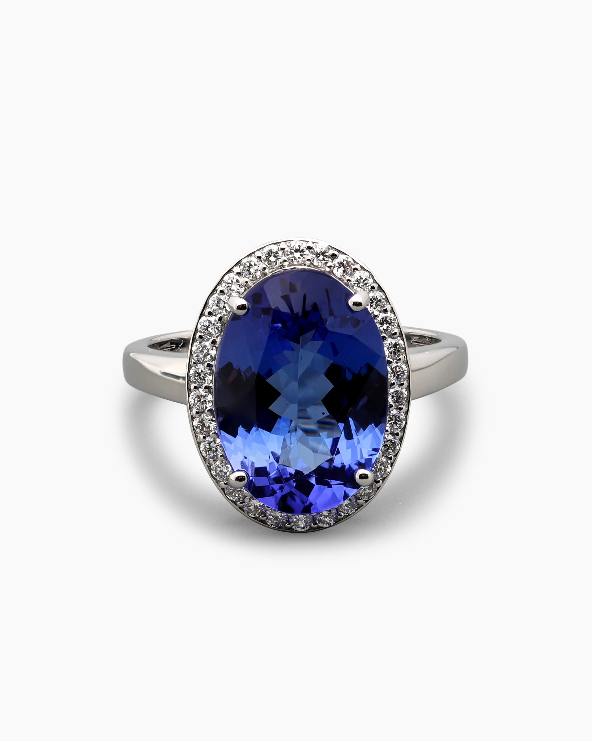 Produktabbildung für Ring mit Tansanit AAAAA und Brillanten
