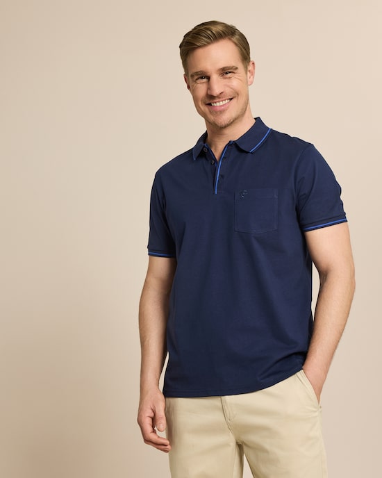 Produktabbildung für Poloshirt mit Kontrastdetails
