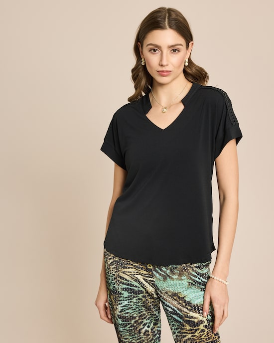 Produktabbildung für Jerseybluse mit Spitzenband