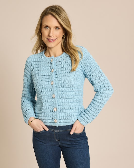 Produktabbildung für Strickjacke mit Schmucknöpfen