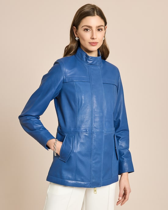 Produktabbildung für Lederjacke mit Perforierungsdetails