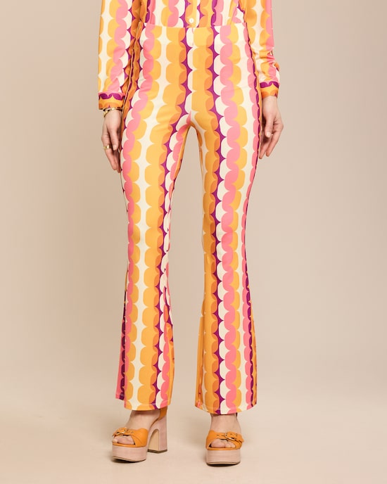 Produktabbildung für Hose mit Schlag und Exklusivdruck