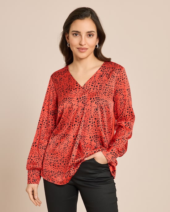 Produktabbildung für Blusenshirt mit Leodruck