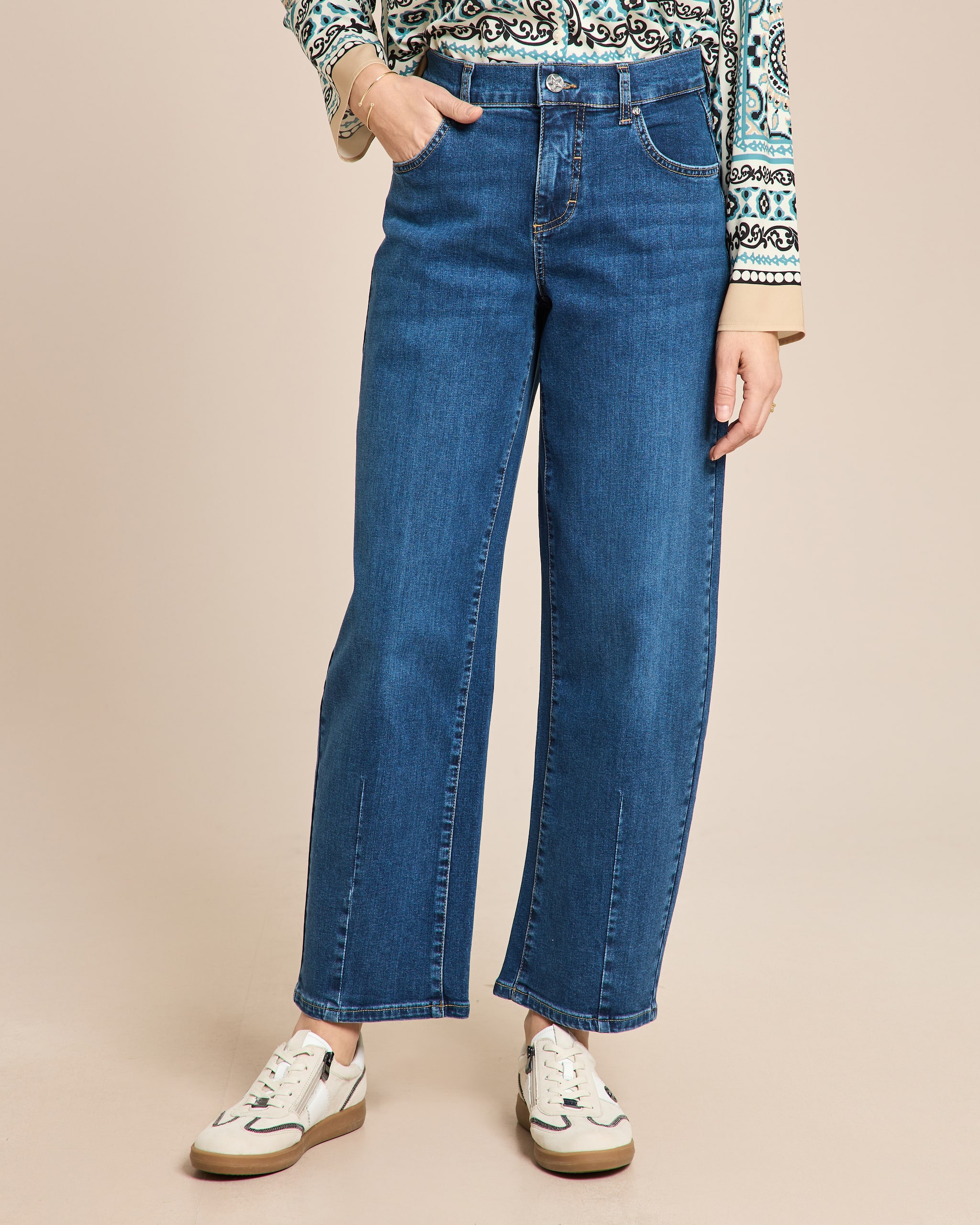 Produktabbildung für Jeanshose Barrel Fit