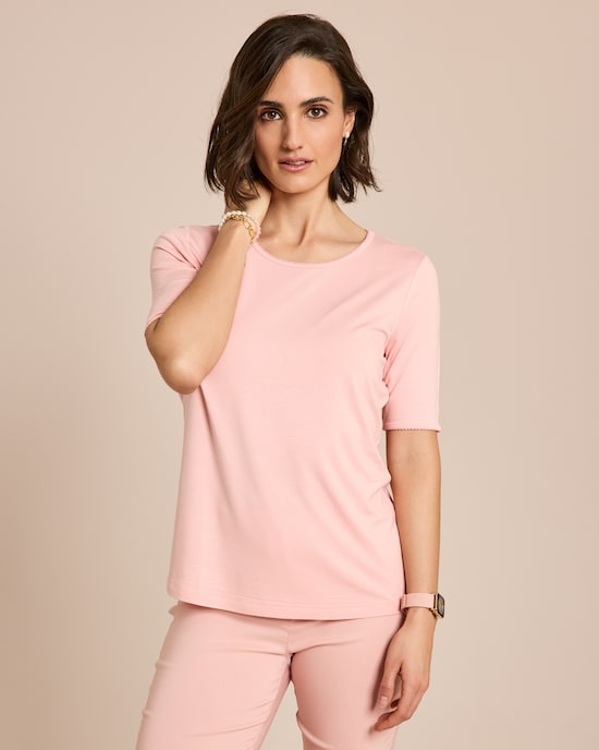 Produktabbildung für Shirt mit Zierkante am Ausschnitt und Ärmel