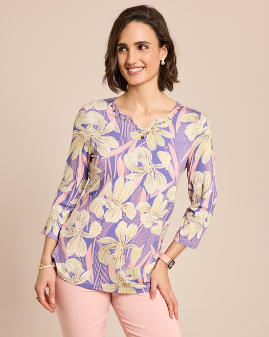 Produktabbildung für Shirt mit Orchideen-Druck und Deko am Ausschnitt