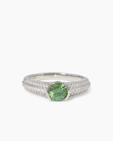 Produktabbildung für Ring mit Demantoid & Brillanten