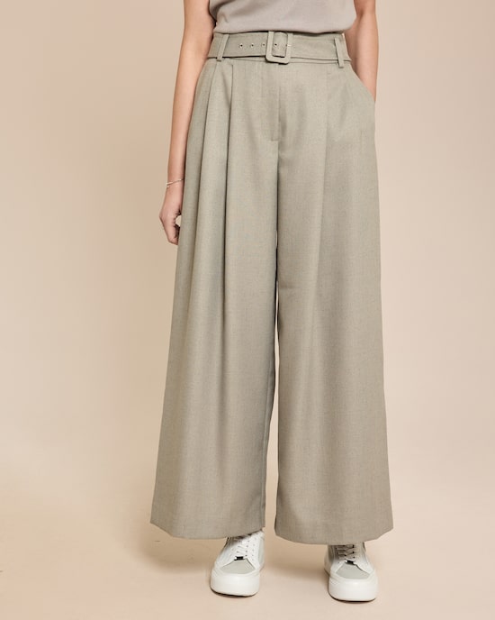 Produktabbildung für Hose mit Gürtel