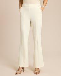 Produktabbildung für Hose mit Dekoknöpfen