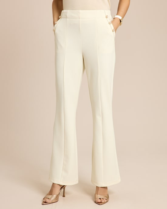 Produktabbildung für Hose mit Dekoknöpfen